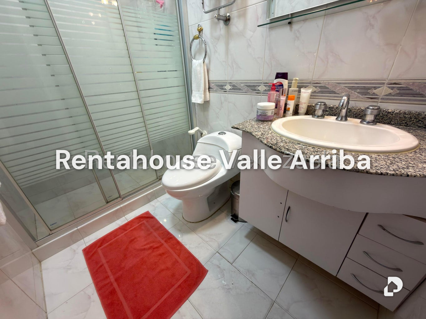 Casa en Alto Prado, Caracas – 29