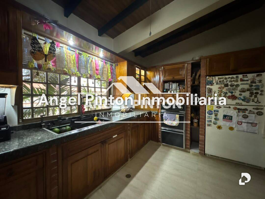 Casa en Avenida Fuerzas Armadas, Maracaibo – 4
