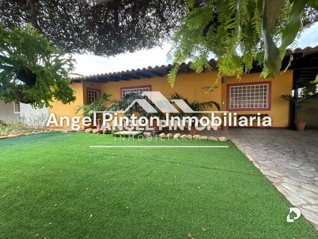 Casa en Avenida Fuerzas Armadas, Maracaibo – 1