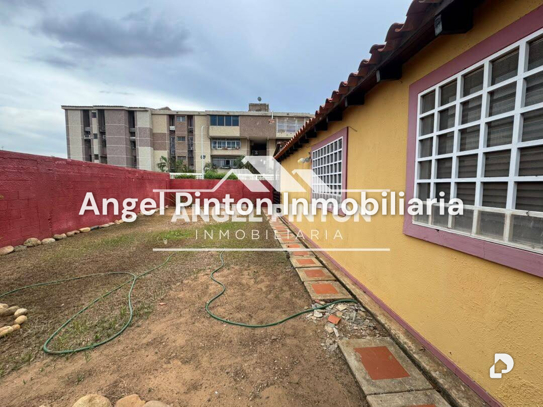 Casa en Avenida Fuerzas Armadas, Maracaibo – 17