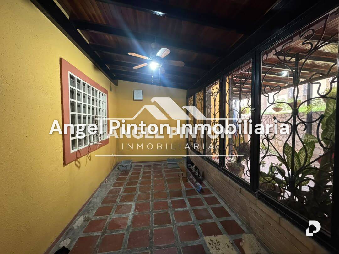 Casa en Avenida Fuerzas Armadas, Maracaibo – 15