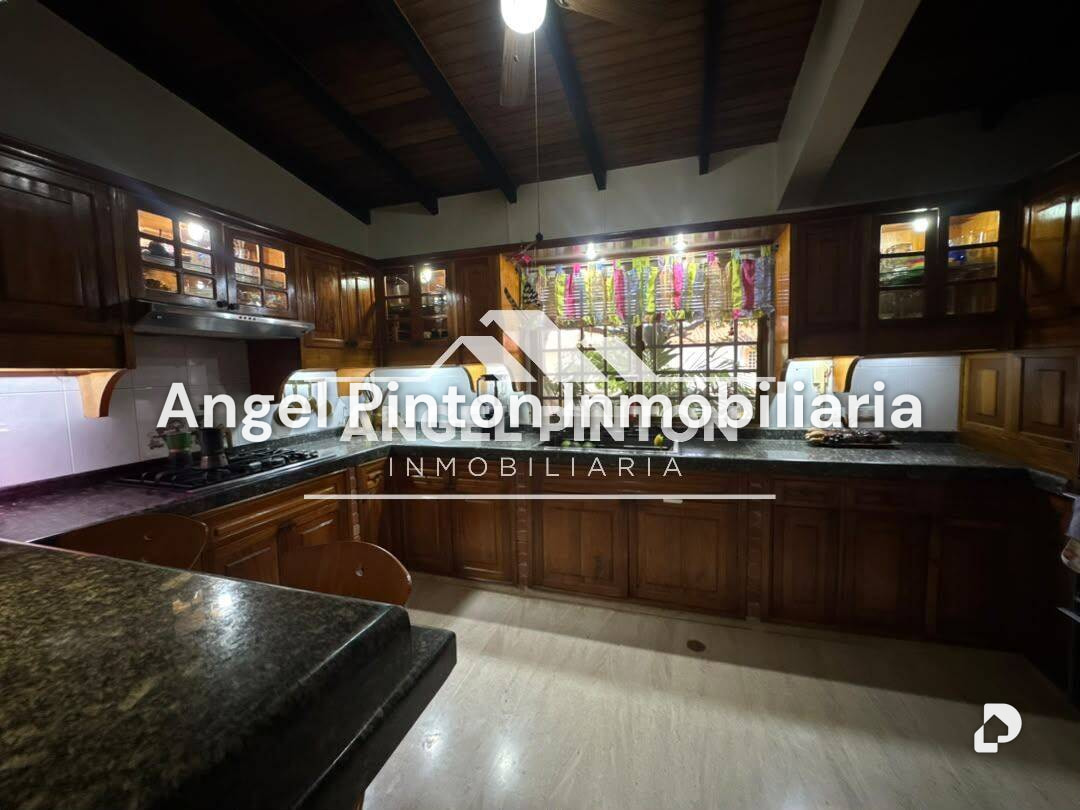Casa en Avenida Fuerzas Armadas, Maracaibo – 3