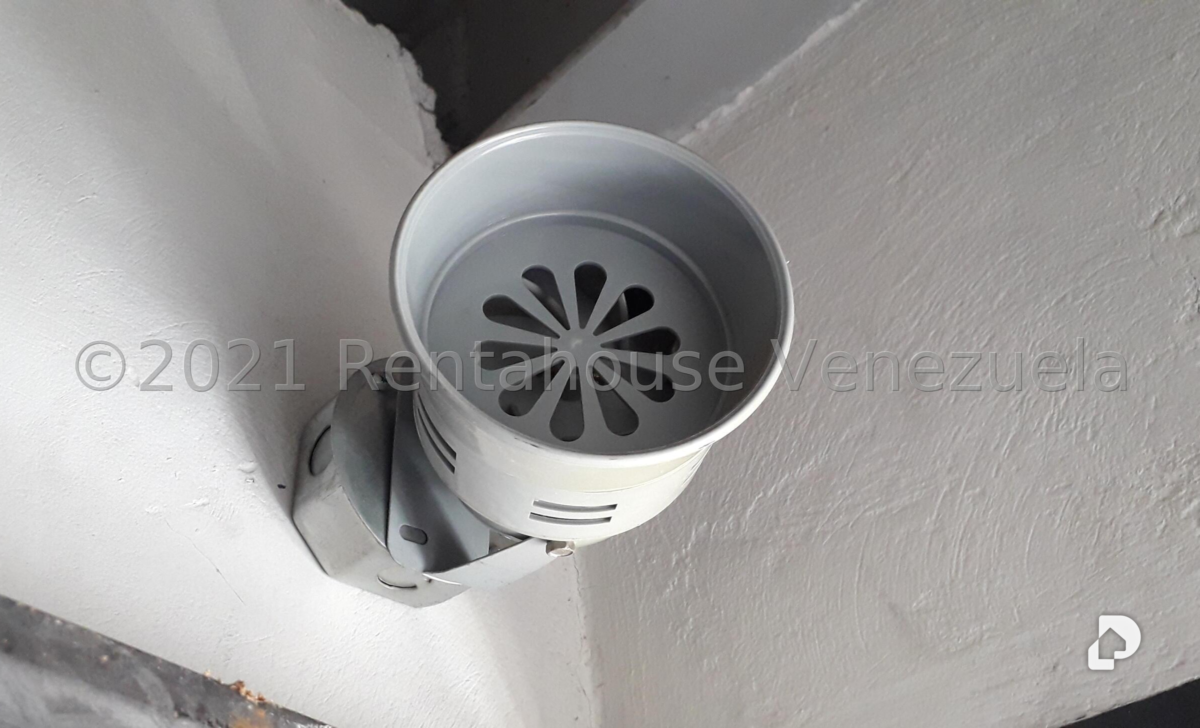 Local comercial en Los Chaguaramos, Caracas – 39