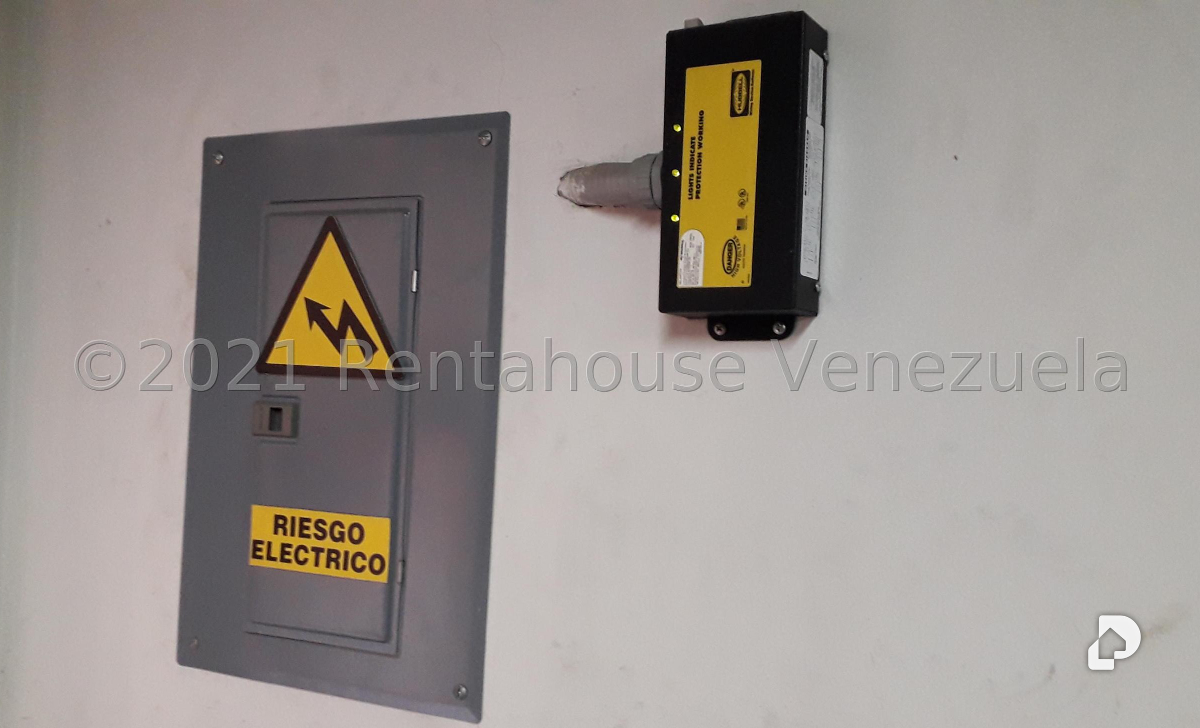 Local comercial en Los Chaguaramos, Caracas – 34