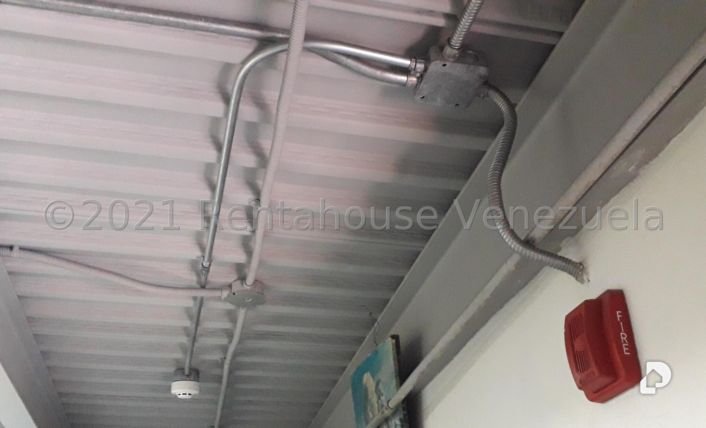 Local comercial en Los Chaguaramos, Caracas – 33