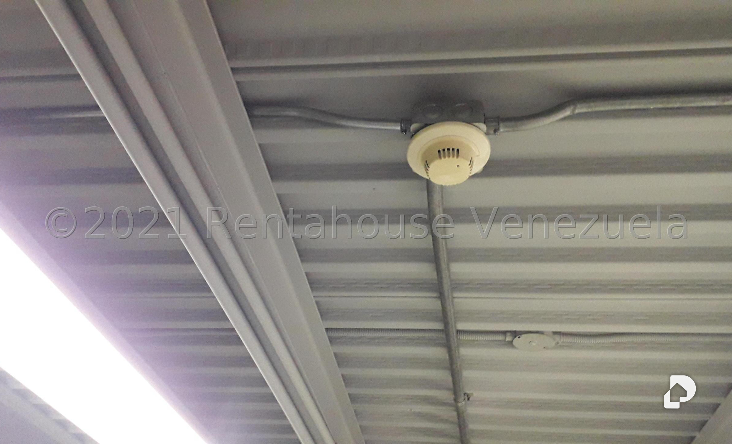 Local comercial en Los Chaguaramos, Caracas – 38