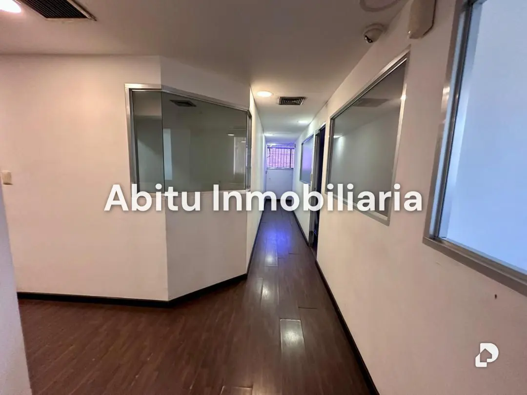 Office in La Trinidad, Caracas – 11
