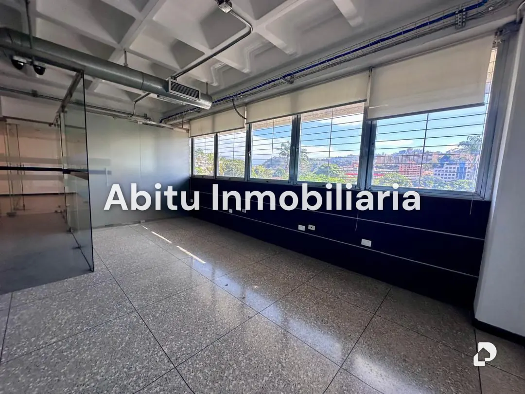 Office in La Trinidad, Caracas – 19