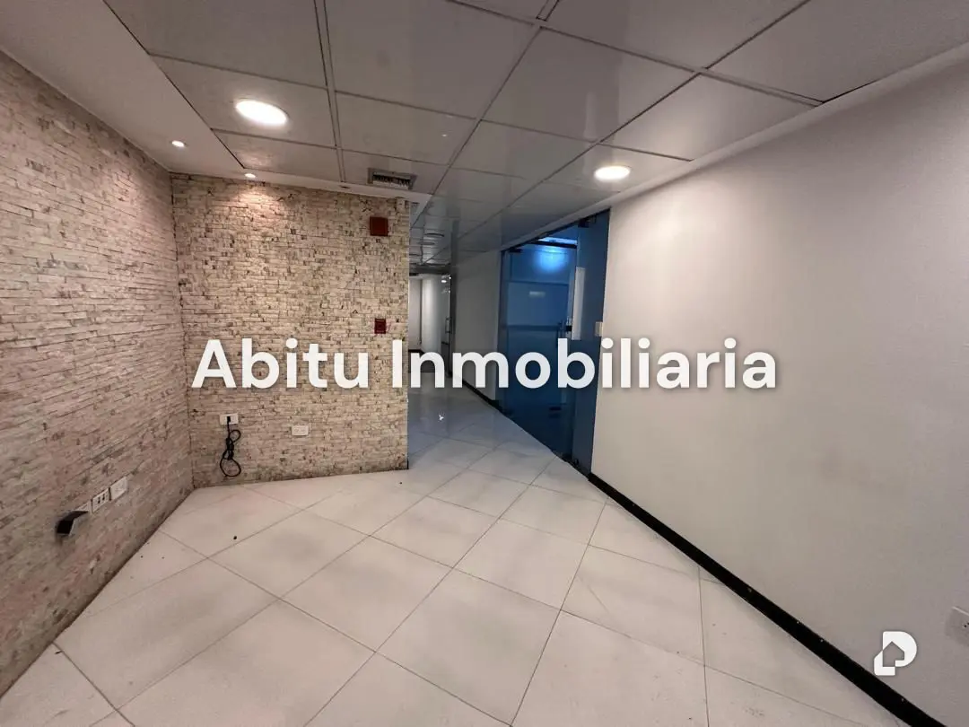 Office in La Trinidad, Caracas – 9