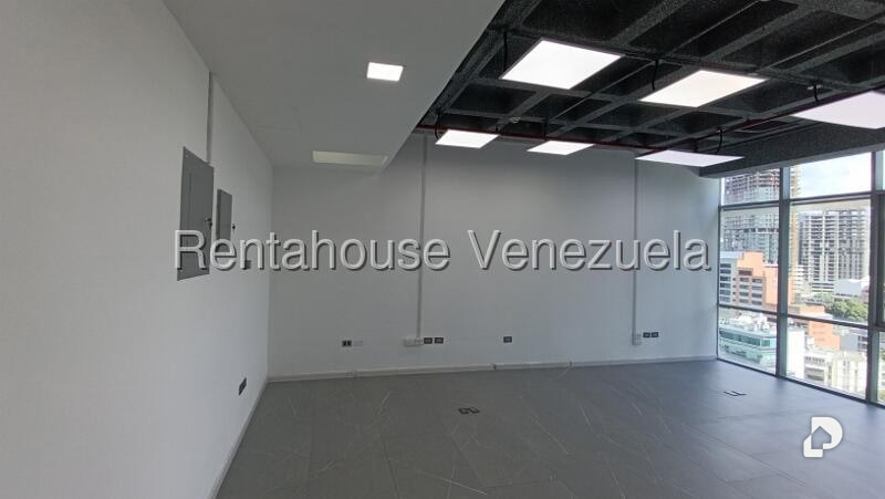 Oficina en Las Mercedes, Caracas – 7