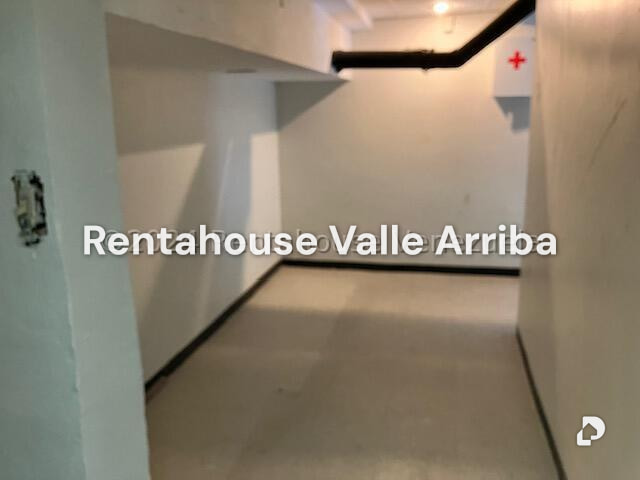 Local comercial en Los Naranjos (del Cafetal), Caracas – 18