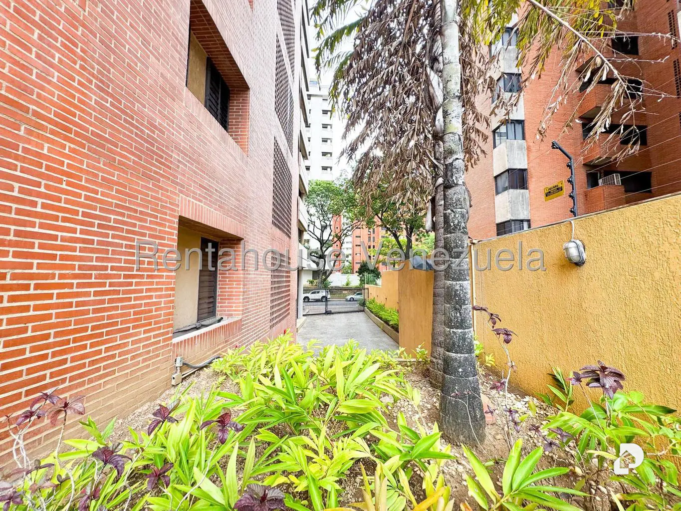 Apartamento en El Rosal, Caracas – 42