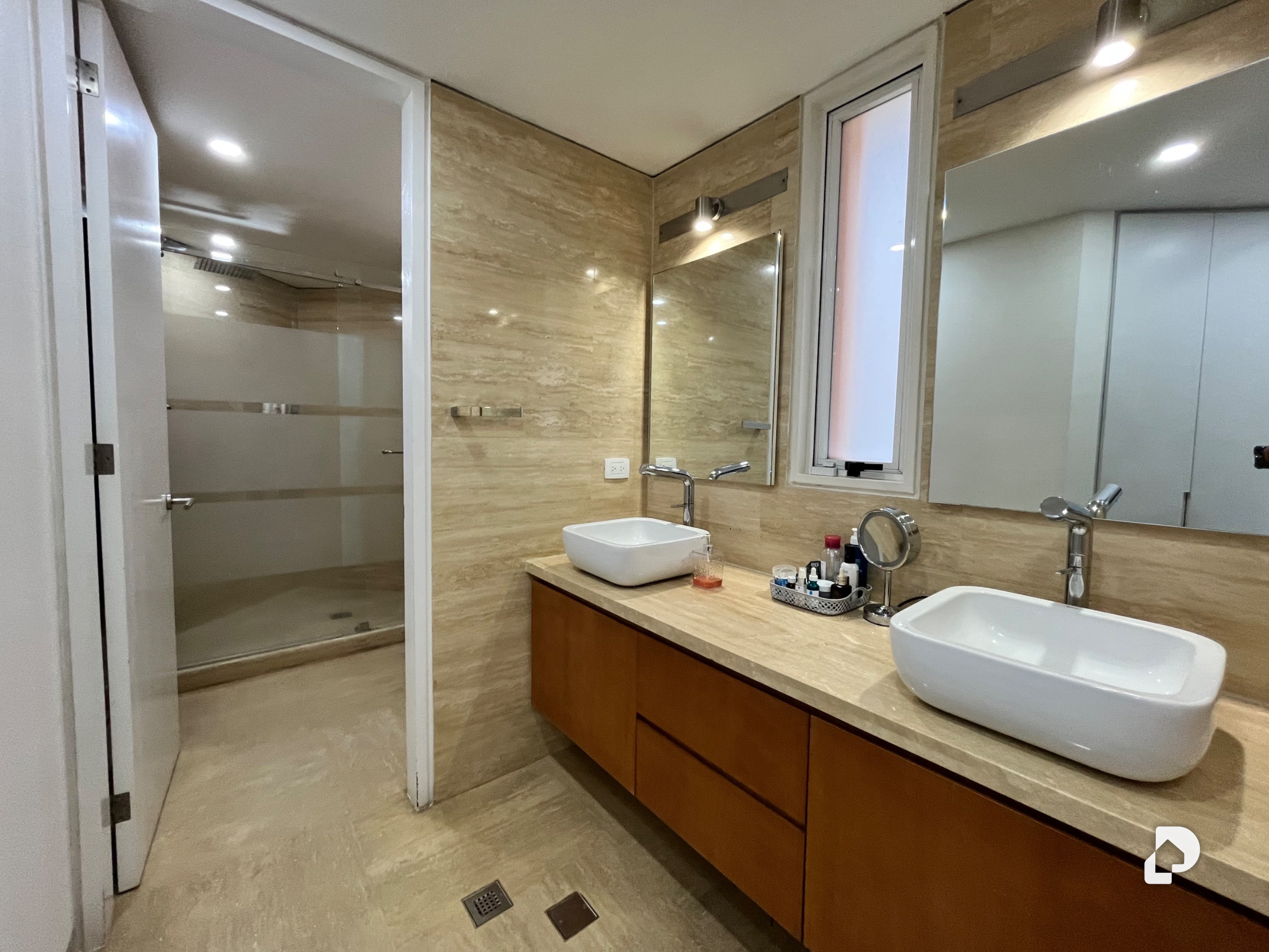 Apartamento en Campo Alegre, Caracas – 11