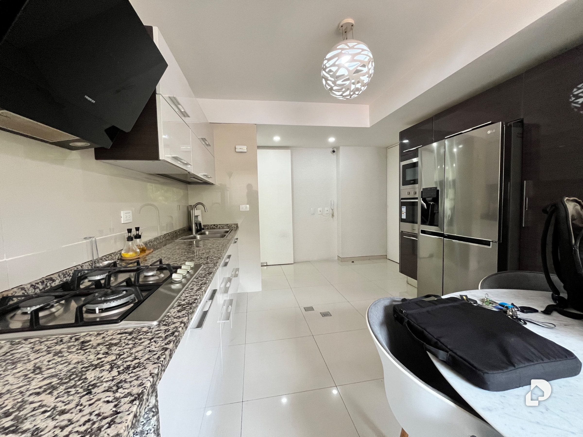 Apartamento en Campo Alegre, Caracas – 8