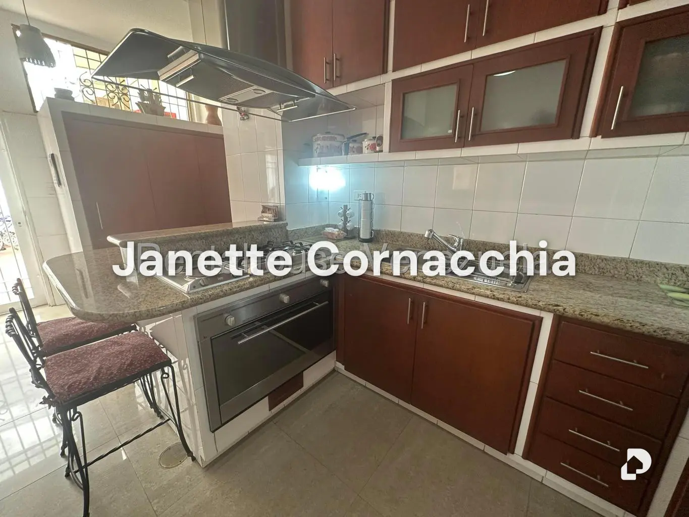 Casa en La Trinidad, Caracas – 24