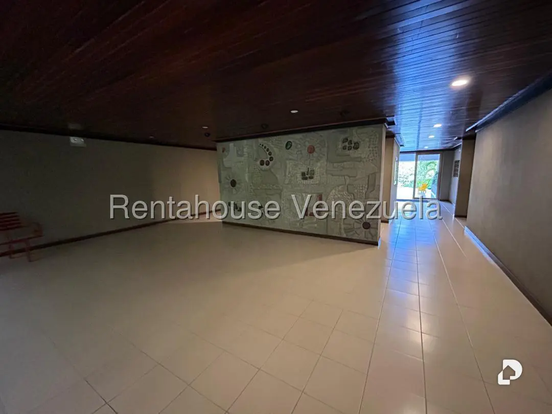 Apartamento en La Urbina, Caracas – 2