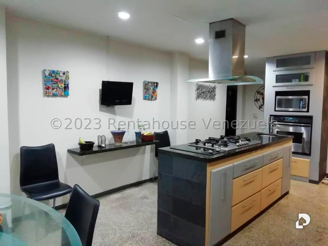 Casa en Karimao Country, Caracas – 17