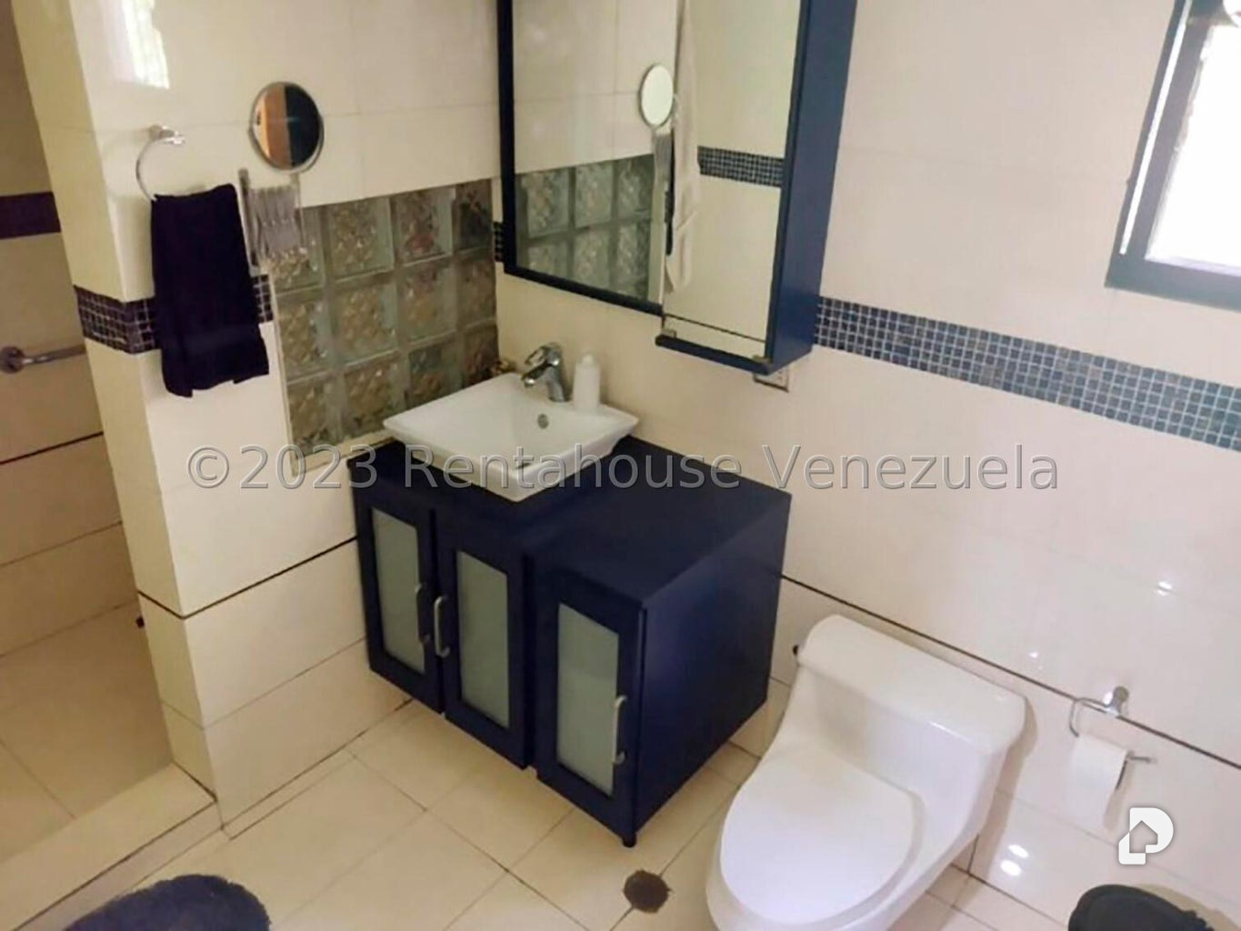 Casa en Karimao Country, Caracas – 20
