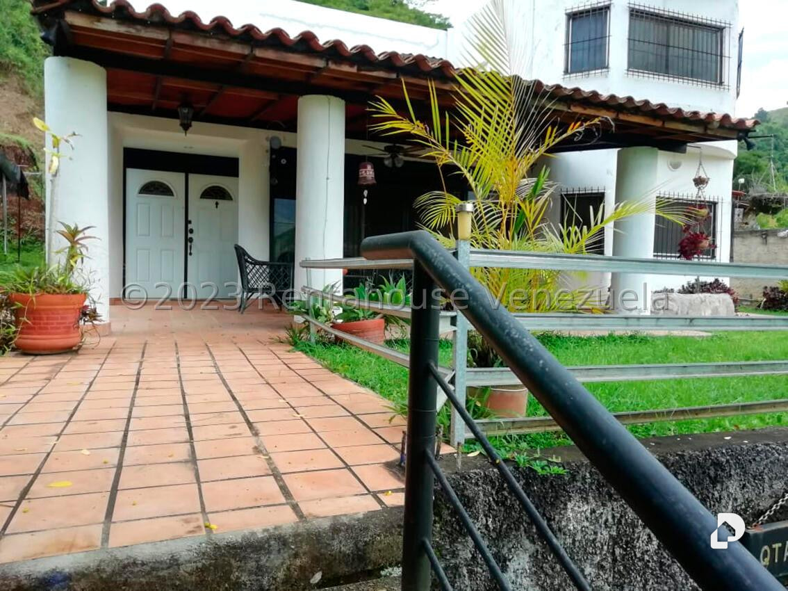 Casa en Karimao Country, Caracas – 2