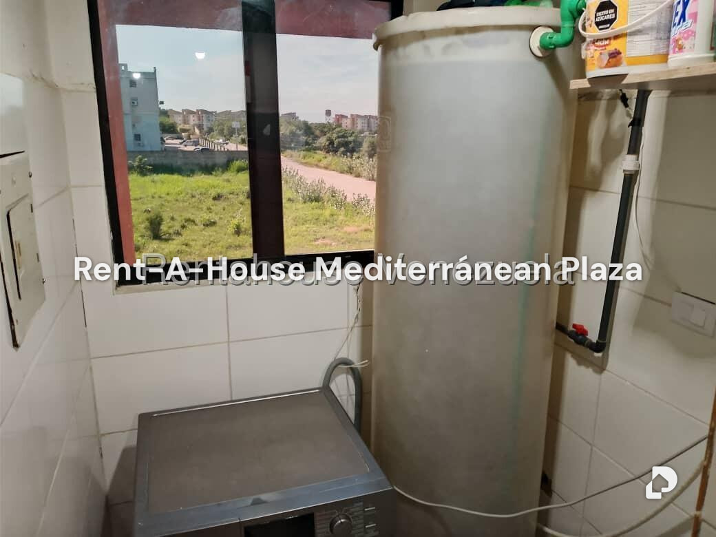 Apartment in Paraparal, Los Guayos – 10