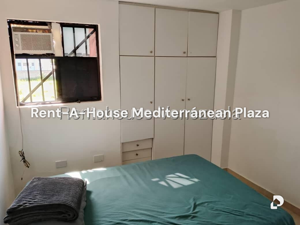 Apartment in Paraparal, Los Guayos – 12