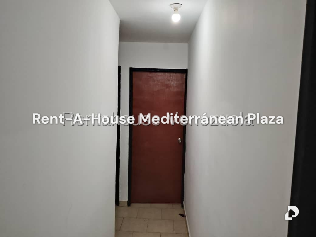 Apartment in Paraparal, Los Guayos – 20
