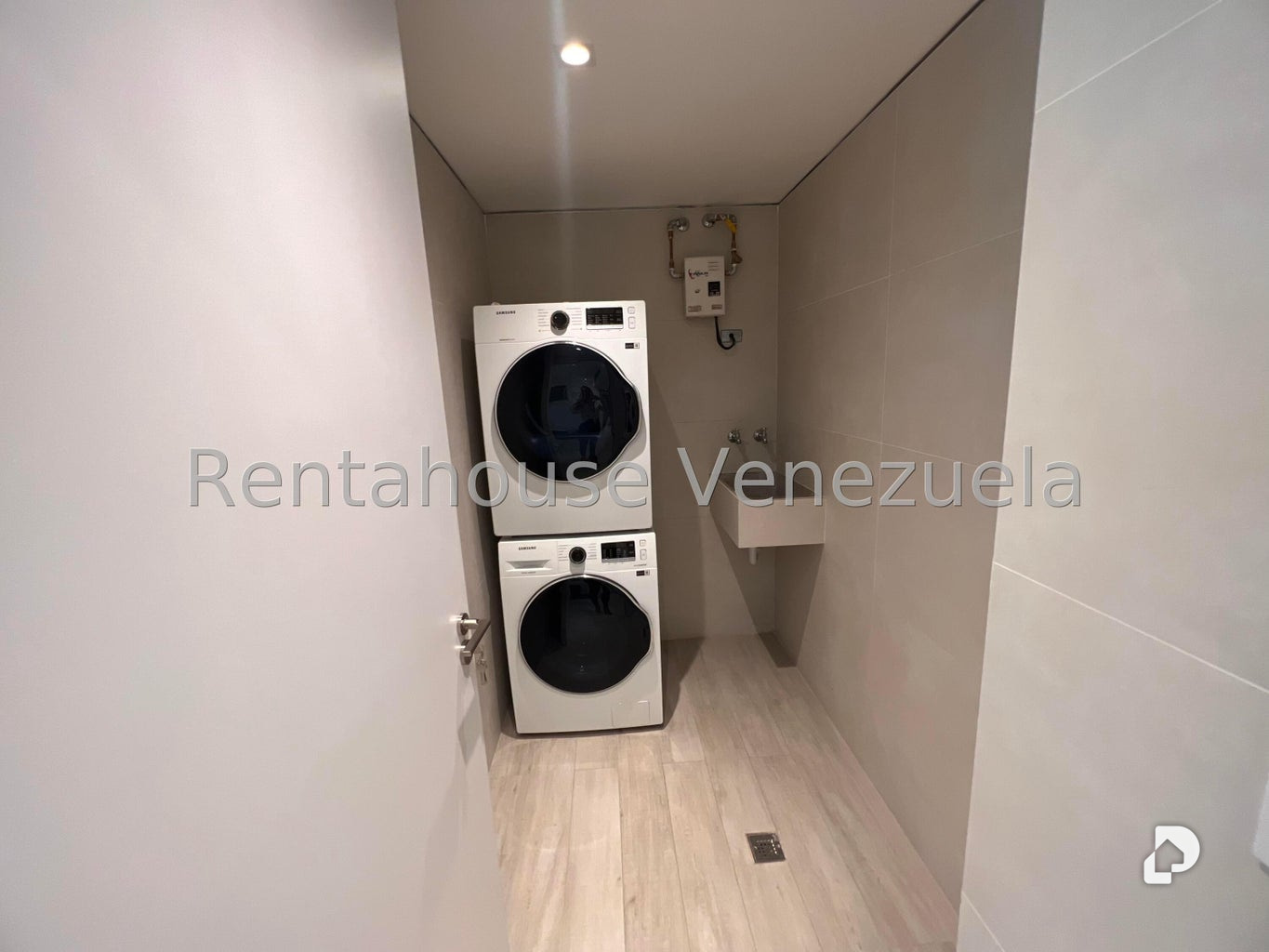 Apartamento en Campo Alegre, Caracas – 8