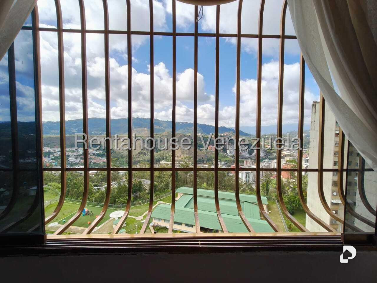 Apartamento en La Rosaleda, San Antonio de Los Altos – 4