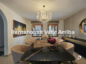 Casa en Cumbres de Curumo, Caracas – 30
