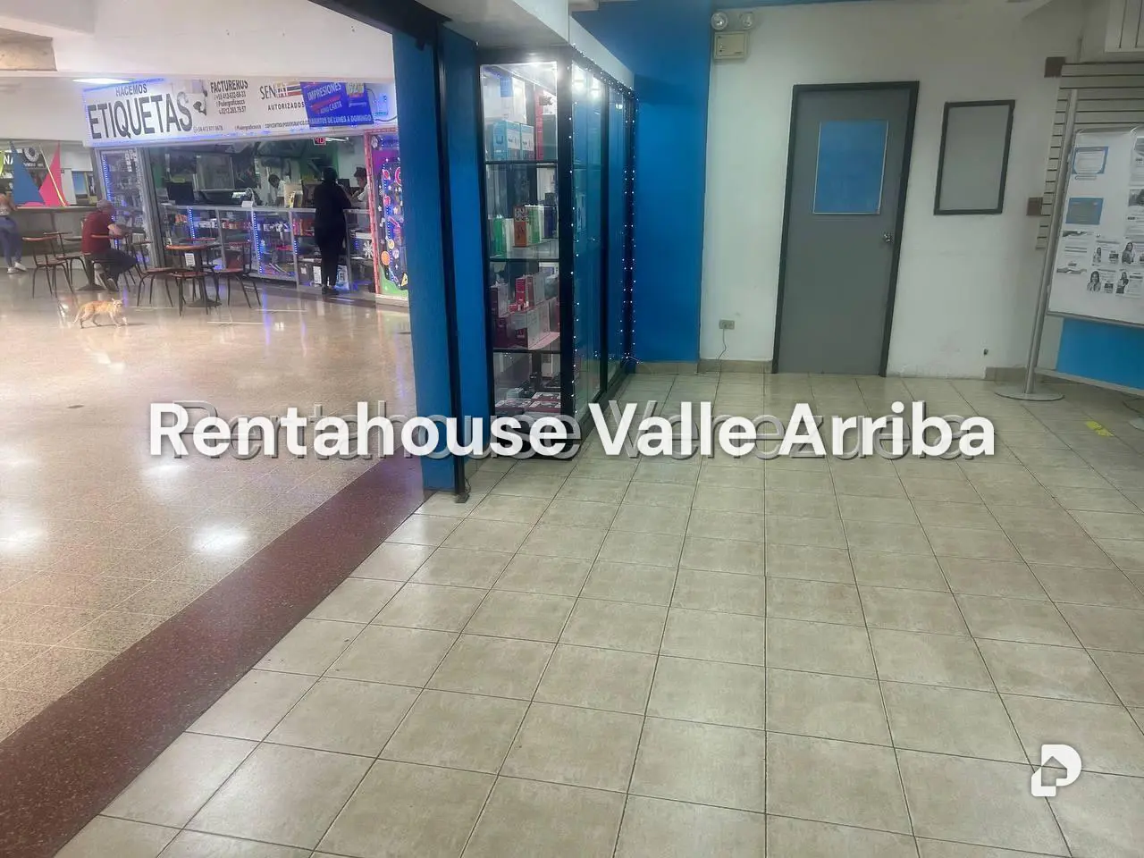 Local comercial en Los Palos Grandes, Caracas – 11