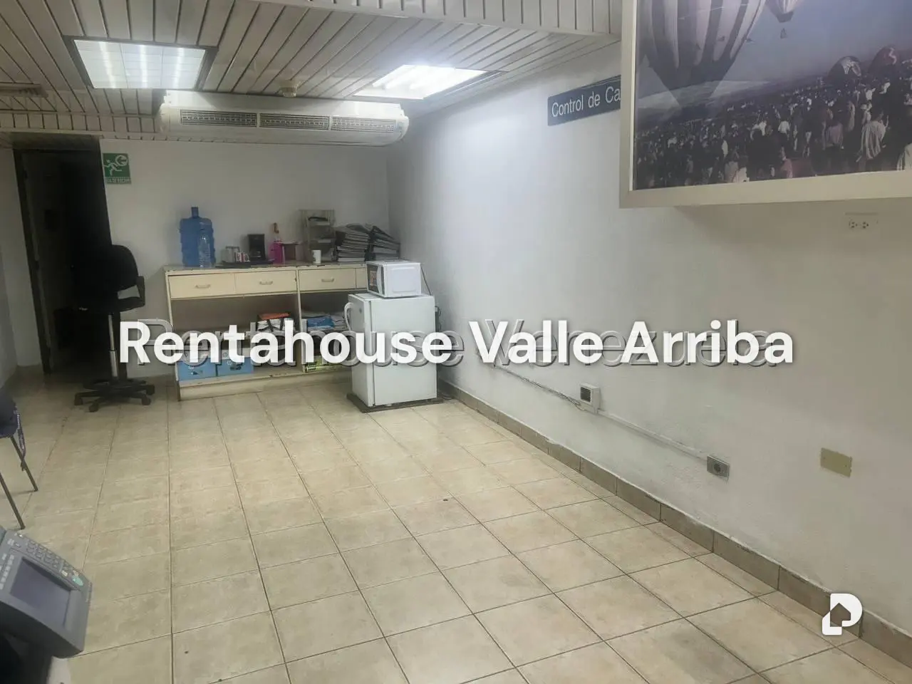 Local comercial en Los Palos Grandes, Caracas – 21