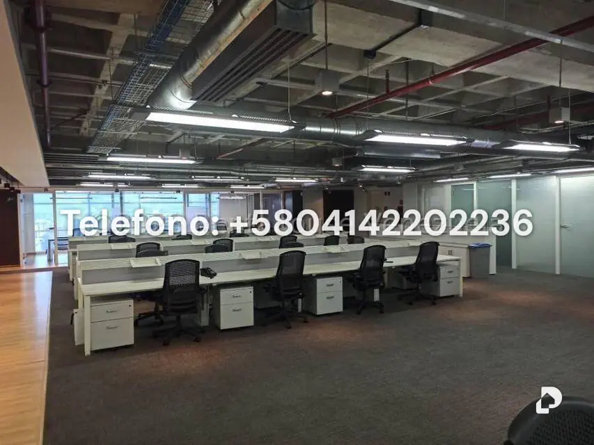 Oficina en La Urbina, Caracas – 9