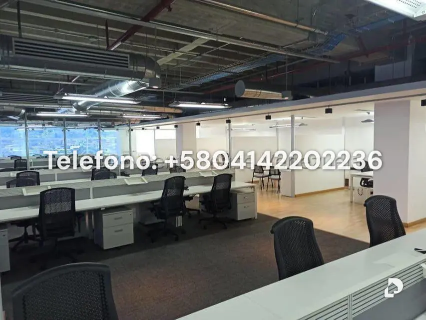 Oficina en La Urbina, Caracas – 11