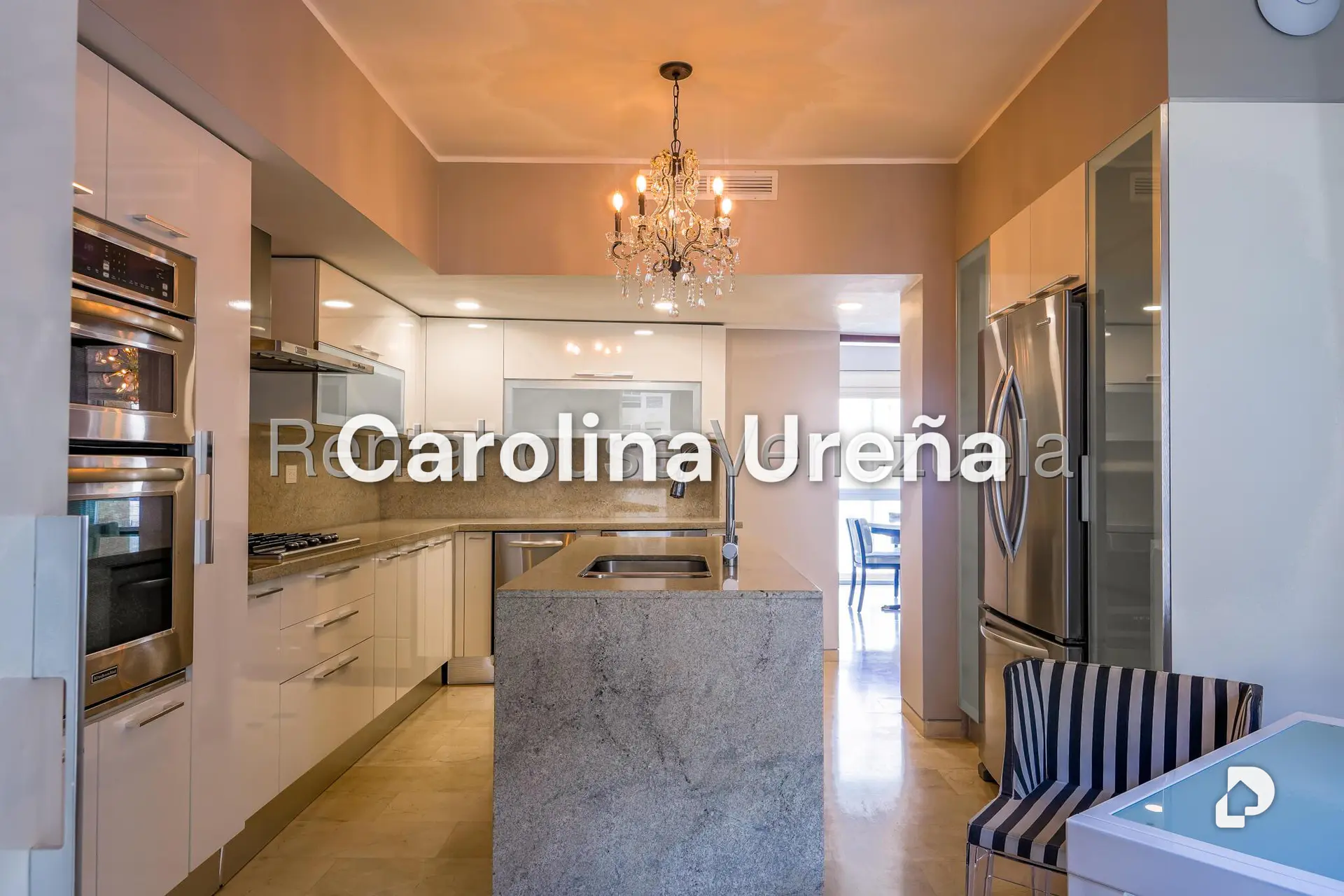 Apartamento en Las Mesetas de Santa Rosa de Lima, Caracas – 16