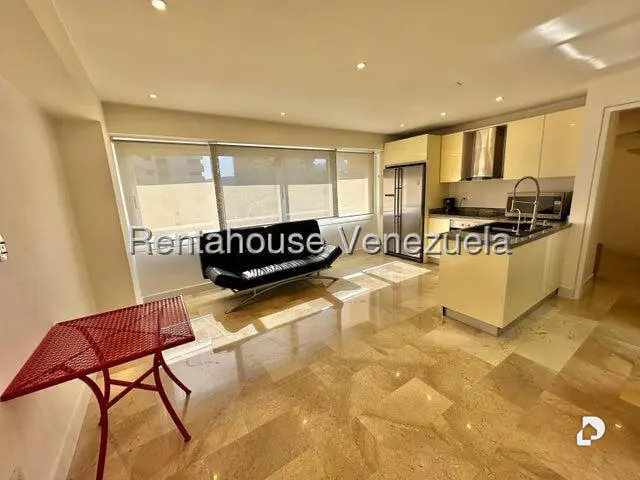 Apartamento en El Rosal, Caracas – 3