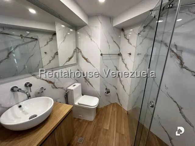 Apartamento en El Rosal, Caracas – 13