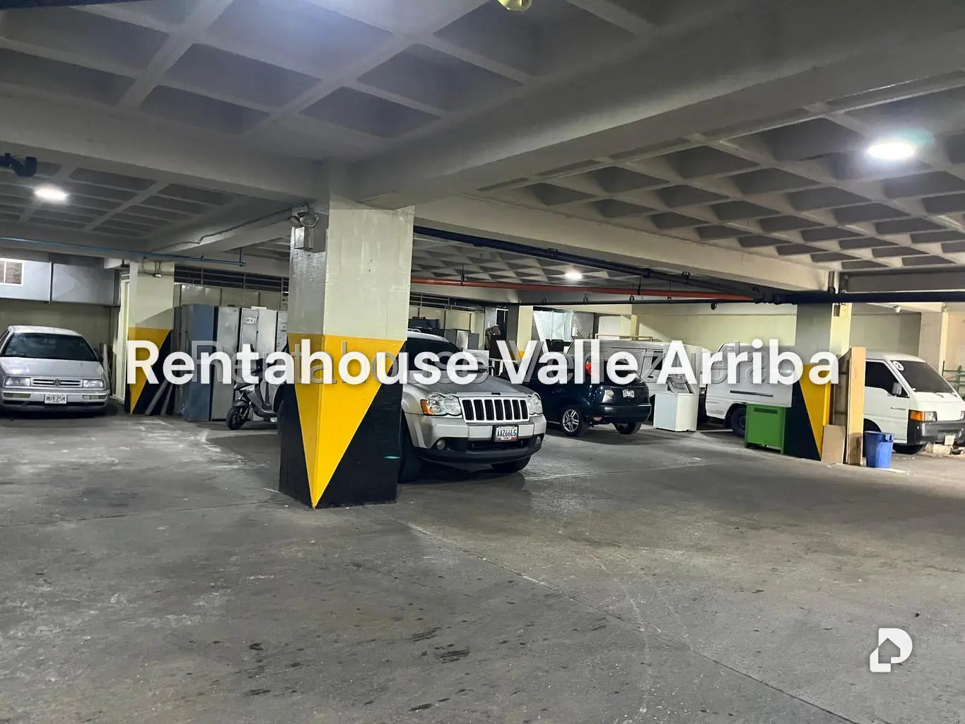 Local comercial en La Urbina, Caracas – 19