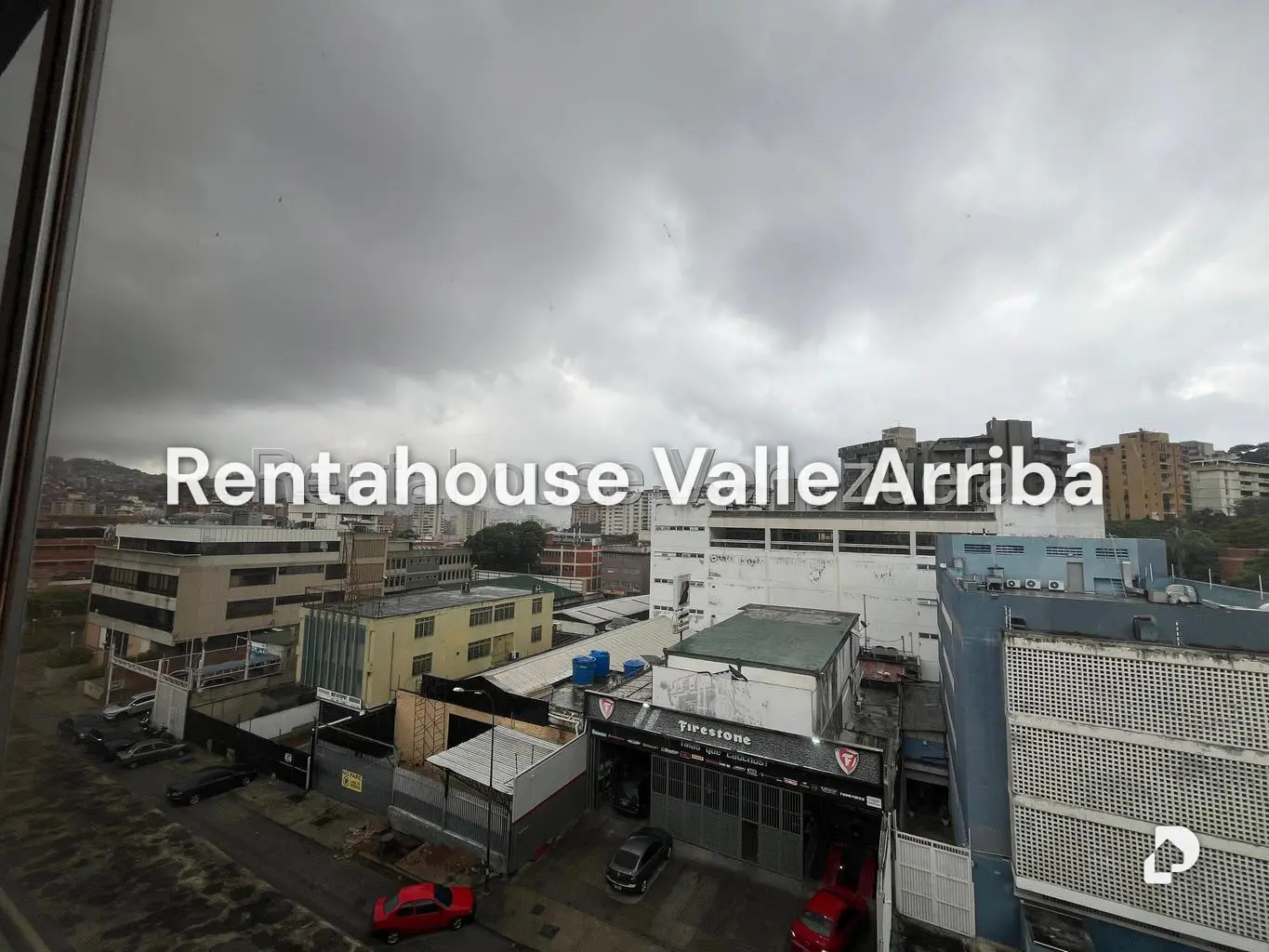 Local comercial en La Urbina, Caracas – 11