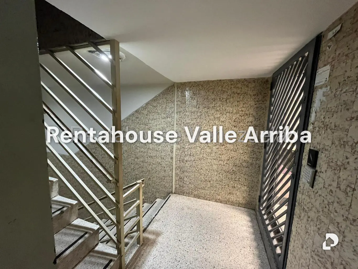 Local comercial en La Urbina, Caracas – 2