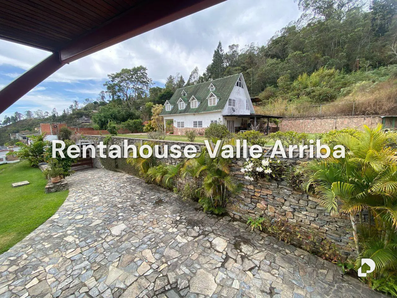 Casa en El Cuji, San Antonio de Los Altos – 28