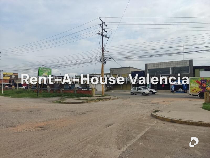 Local comercial en Flor Amarillo, Valencia – 26