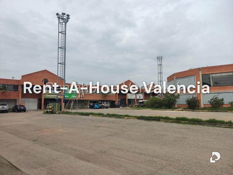 Local comercial en Flor Amarillo, Valencia – 28