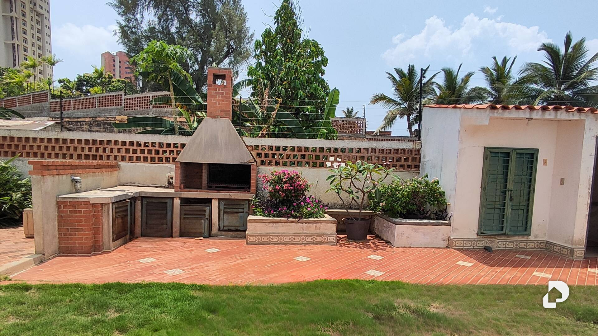 Casa en Avenida El Milagro, Maracaibo – 30