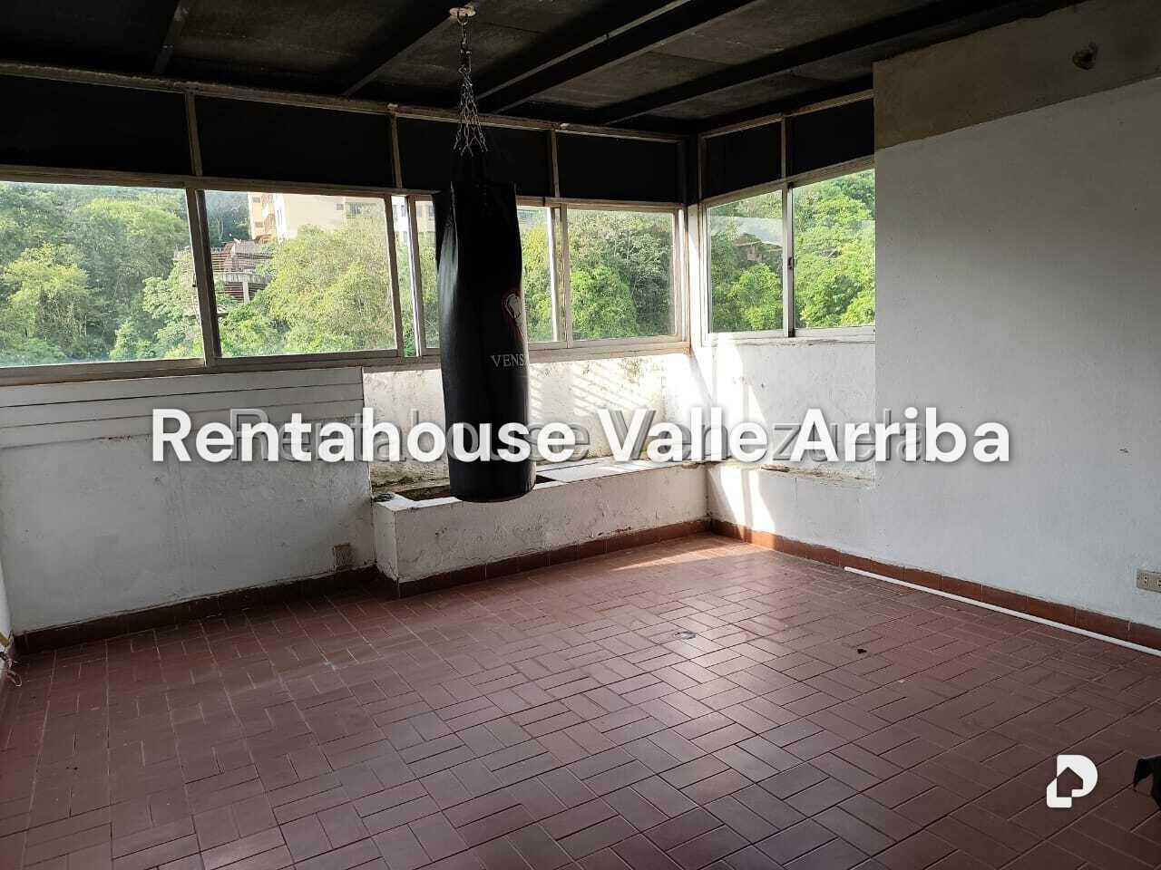 Apartamento en Las Esmeraldas, Caracas – 24