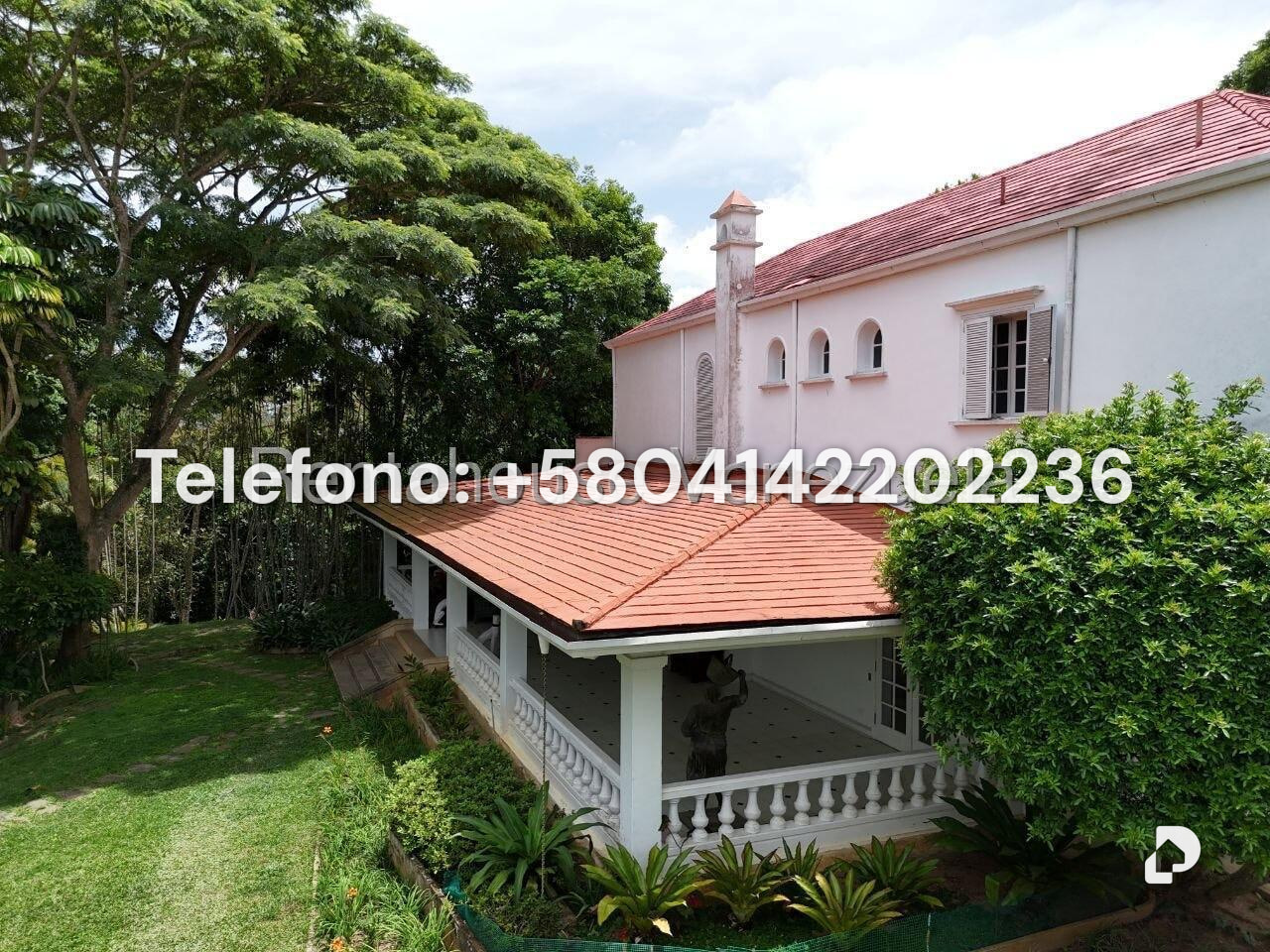 Casa en La Lagunita Country Club, Caracas
