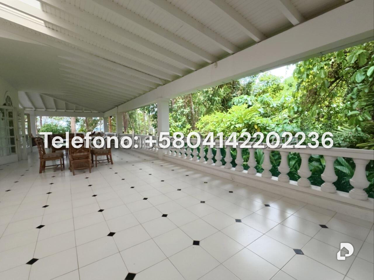 Casa en La Lagunita Country Club, Caracas