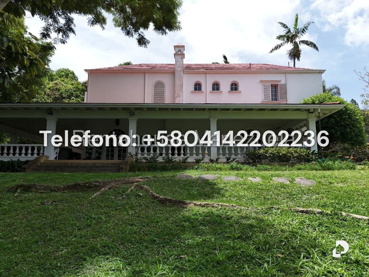 Casa en La Lagunita Country Club, Caracas
