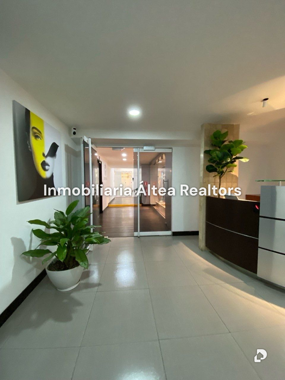 Local comercial en Las Mercedes, Caracas – 1