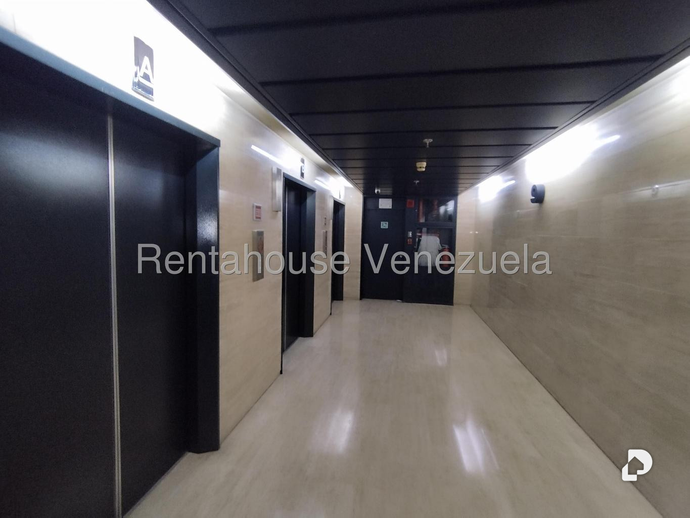 Oficina en Plaza Venezuela, Caracas – 2