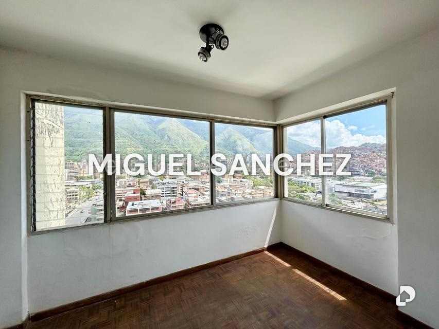 Apartamento en La Urbina, Caracas – 12